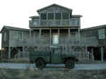 beachhouse.jpg (219360 bytes)