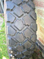 255_100_XZL_2.jpg (50756 bytes)